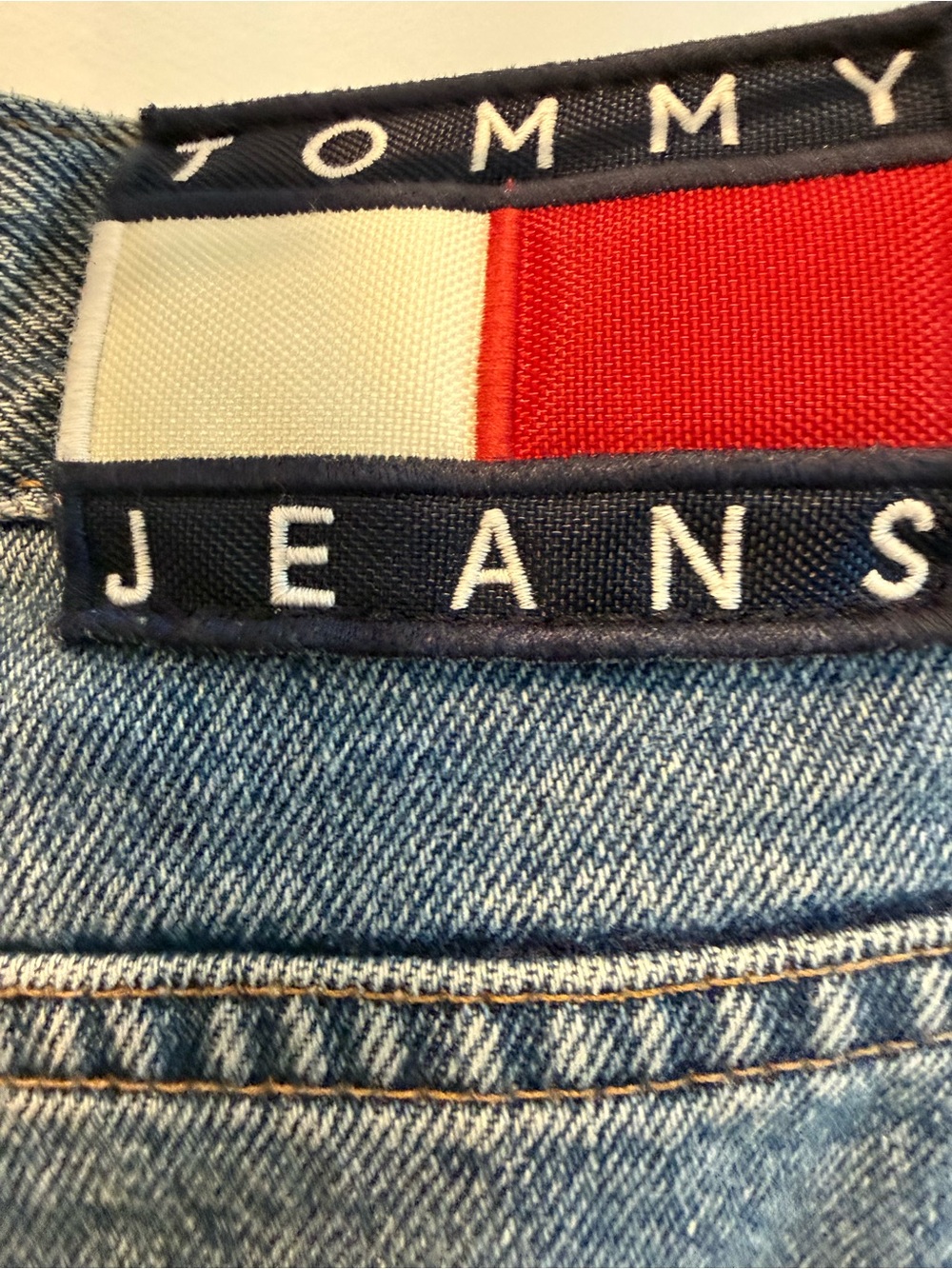 Tommy Hilfiger Vintage Y2K Blue Denim Jeans Signature Logo Patch Baggy Loose Fit